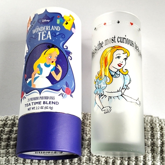 Disney Kitchen Dartington Dining Alice In Wonderland Glass And